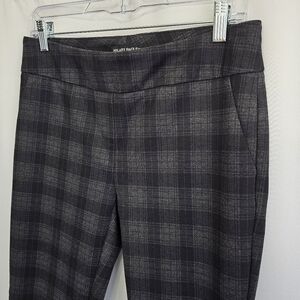 Hilary Radley Women's Size M pull on dress pants stretchy plaid